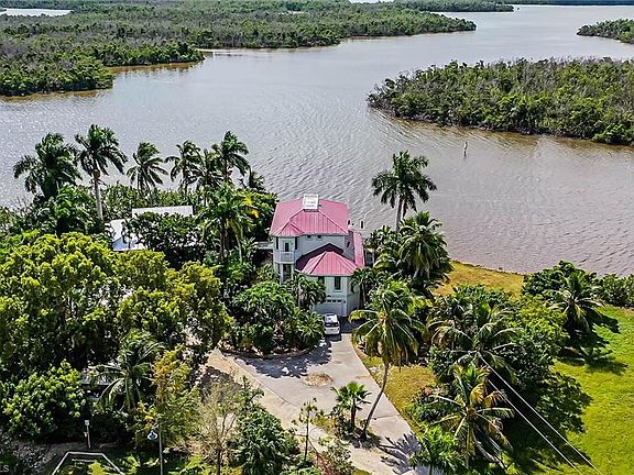 2nd image of 745 Palm Point Dr