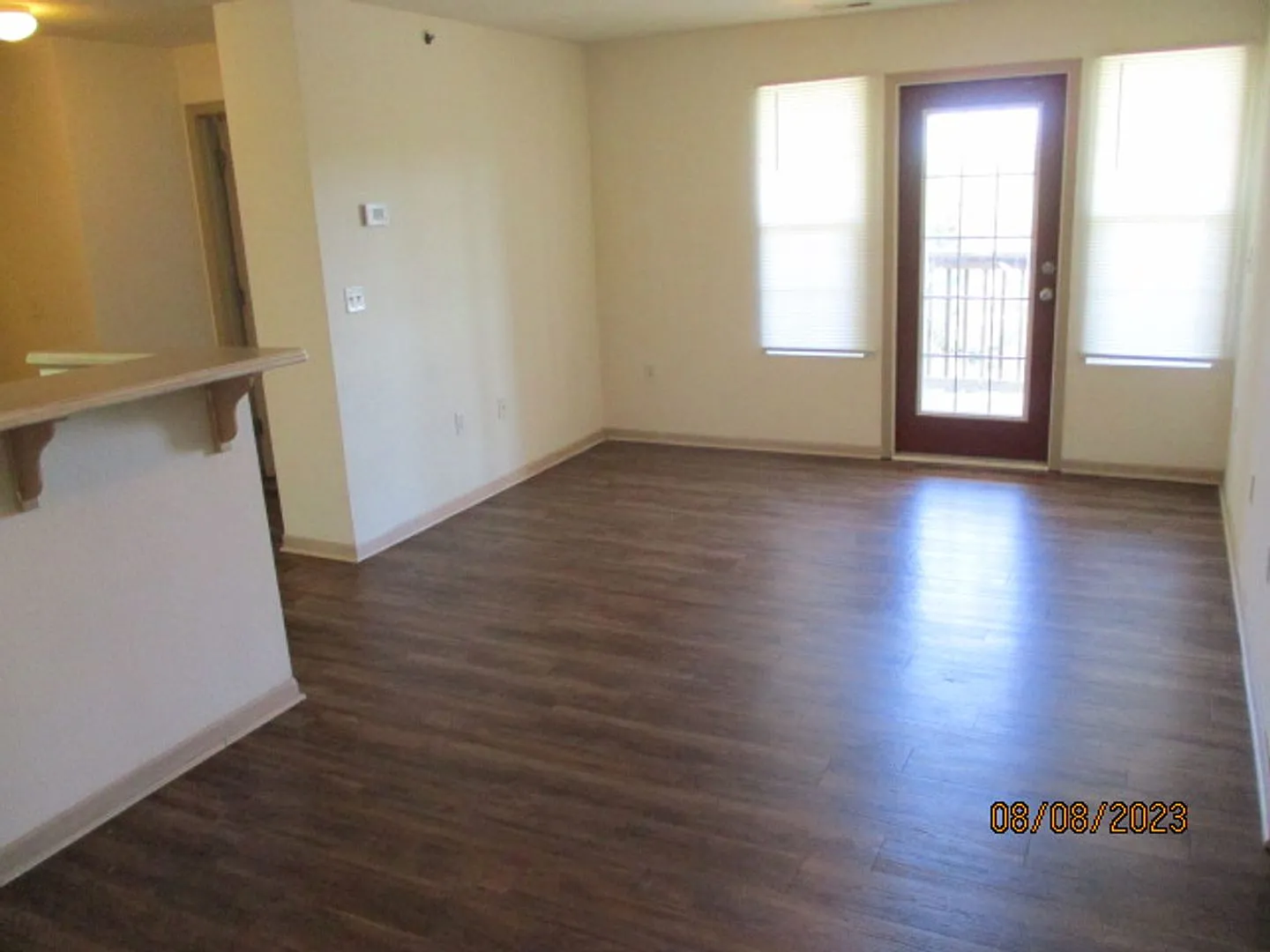 Spacious 2 bedroom! — Photo 4