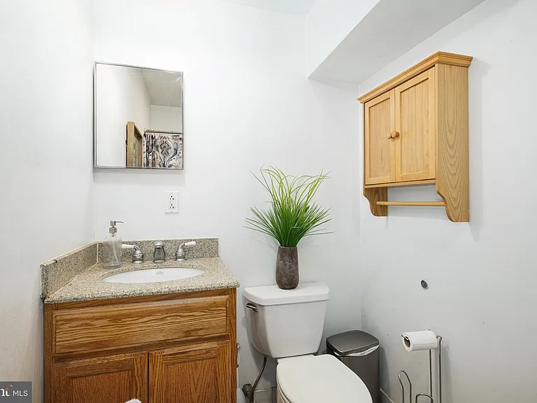 1520 Kater St #C — Photo 3
