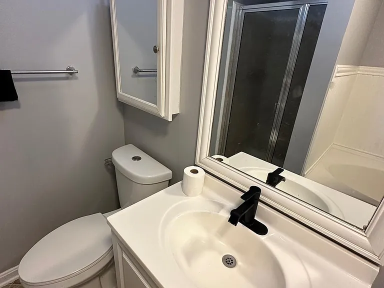 9708 Lake Pointe Ct #302 — Photo 21