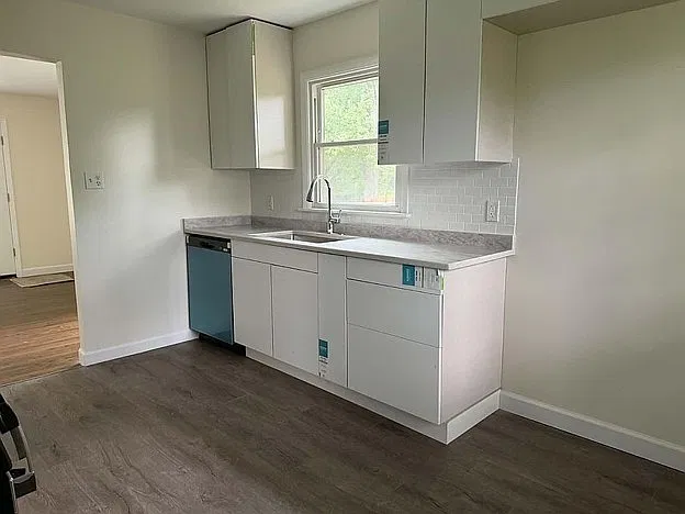 4 bed, 1552 sqft, $2,300 — Photo 4