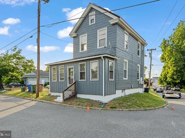 101 2nd St, Swedesboro, NJ 08085