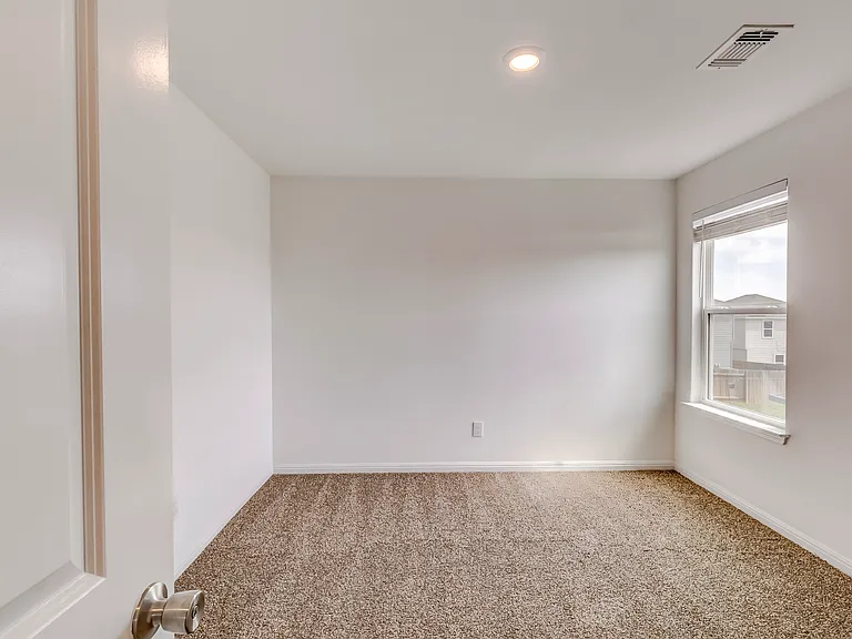 117 Fairfax Ln — Photo 20