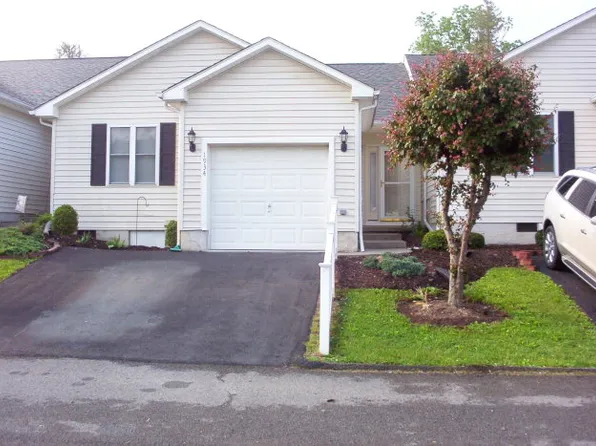 1934 Hemlock Hl, Bluefield, WV 24701