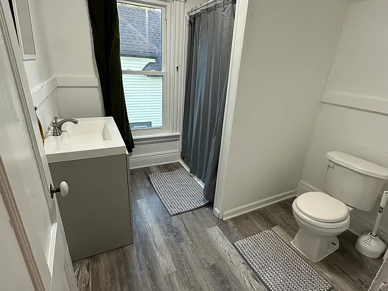 49 Cayuga St #2 — Photo 6