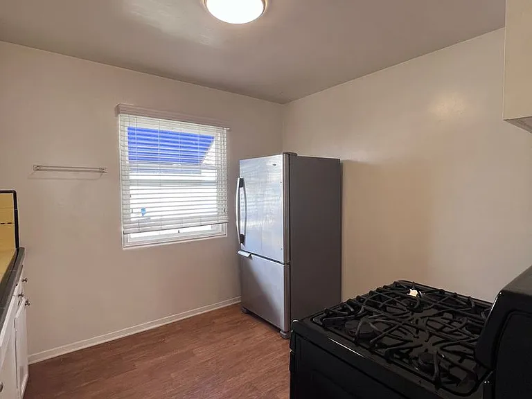 4720-34 Wilson Ave #4726 — Photo 5