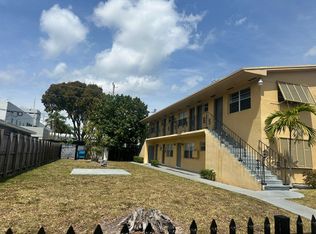 1931 NE 168th St, Miami, FL 33162