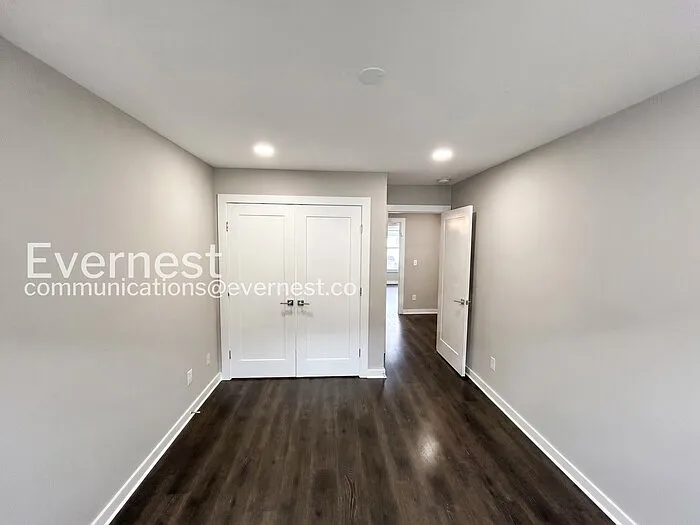 302 Jeffries Way — Photo 21