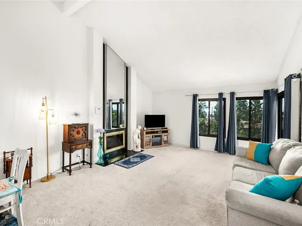 2512 E Willow St Unit 205, Signal Hill, CA 90755