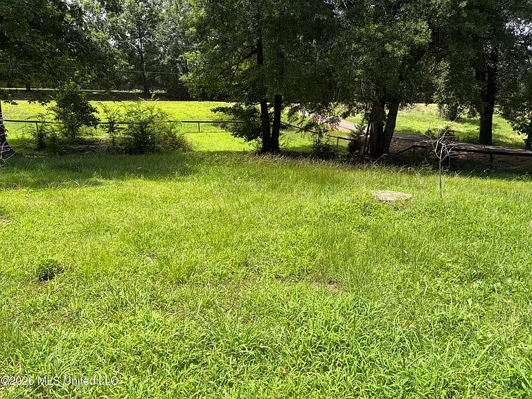 542 State Highway 305 — Photo 3