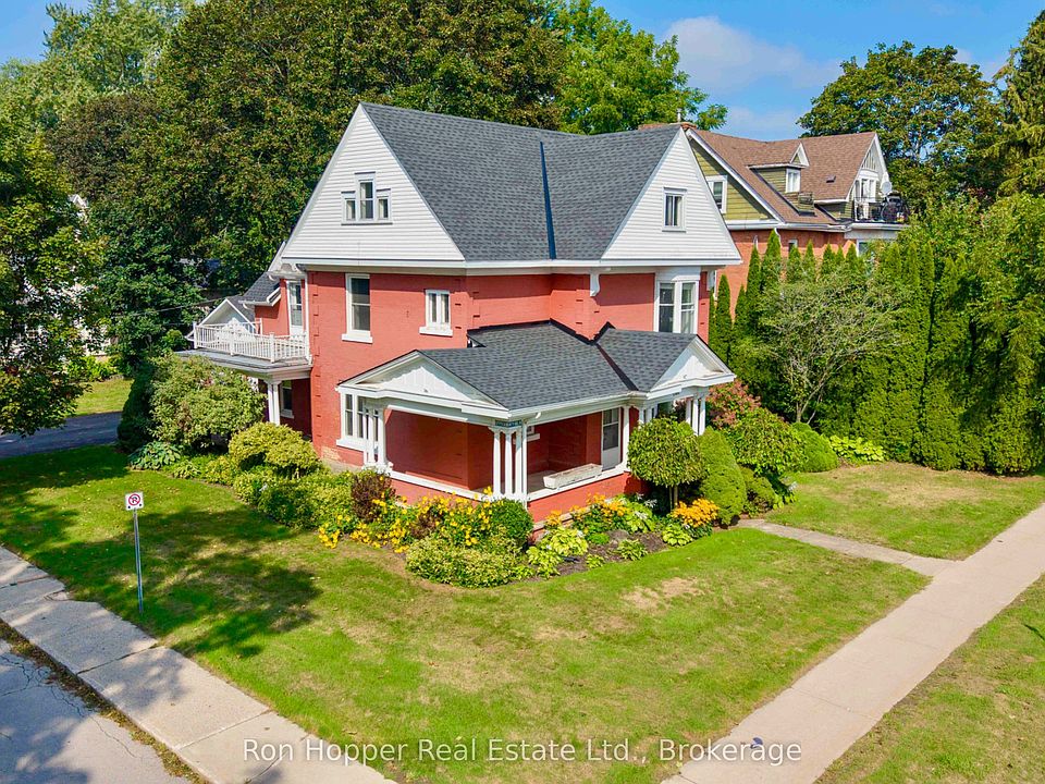 1st image of 1358 4th Ave W