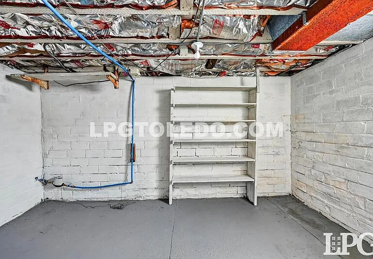 3318 Stickney Ave — Photo 32