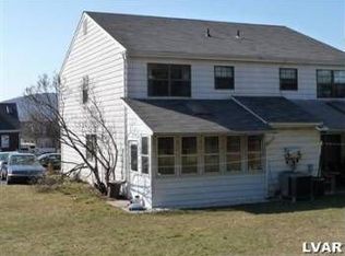 1533 Zimpher Ln, Hellertown, PA 18055