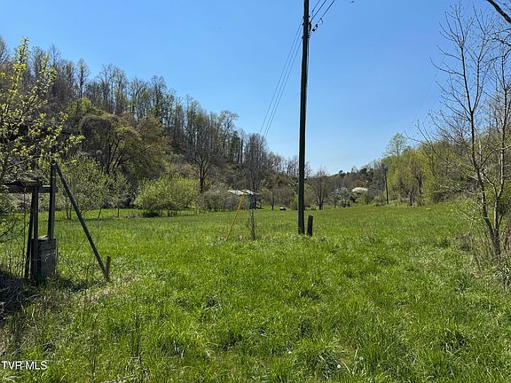 4th image of 9296 Bristol Hwy