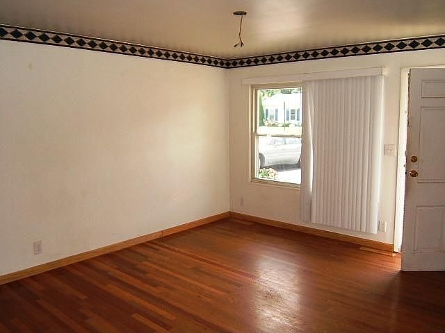 2nd image of 10798 Lupine Dr