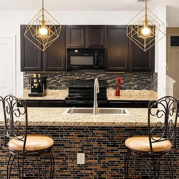 32649 Pez Landing Ln — Photo 6