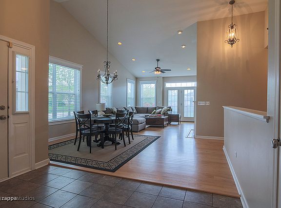 4th image of 1203 Betsy Ross Pl