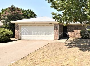 4105 Spring Brook Dr, Arlington, TX 76001