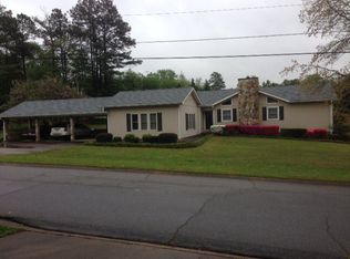 35 W Triple Tree Dr, Carrollton, GA 30117