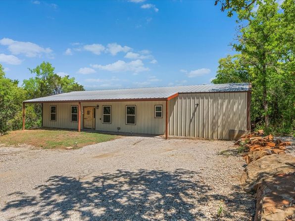 700 W Palo Pinto St, Santo, TX 76472