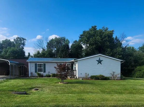 507 Western Ln, Farmersburg, IN 47850