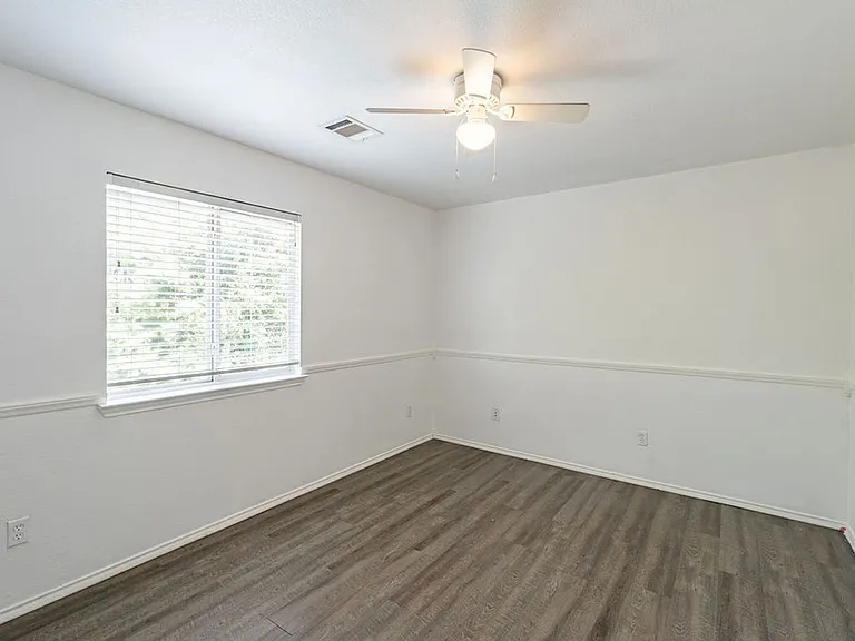 1016 Tom Seaver Pl — Photo 15