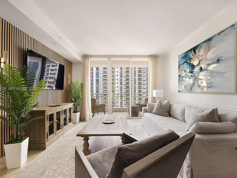 801 Brickell Key Blvd #2008 — Photo 2