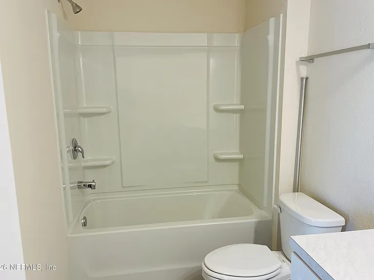 291 Pasadena Dr — Photo 3