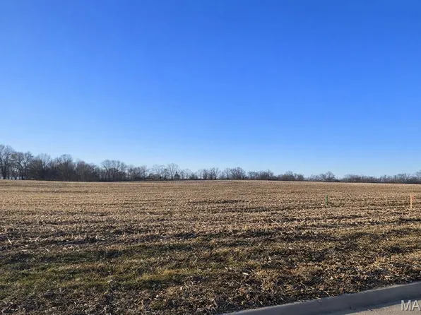 2261 Staunton Rd, Troy, IL 62294