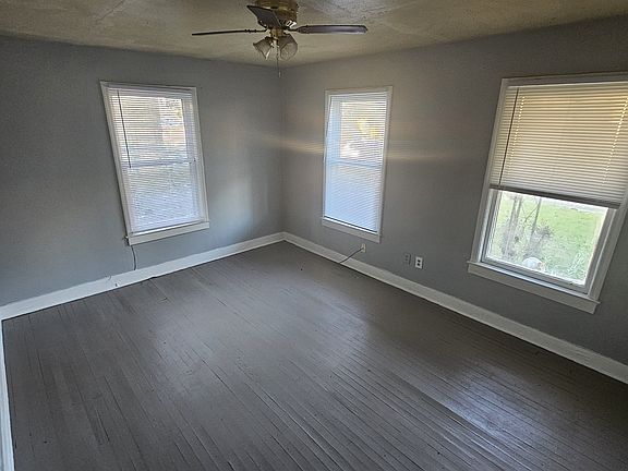 2nd image of 3241 Macon Rd