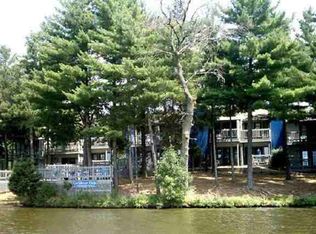 1093 Canyon Rd #305, Lake Delton, WI 53940