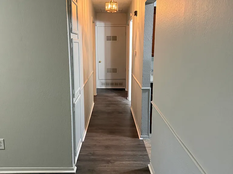 5225 Floyd Ave — Photo 7