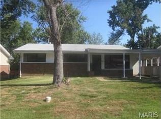 2215 Lovett Dr, Saint Louis, MO 63136