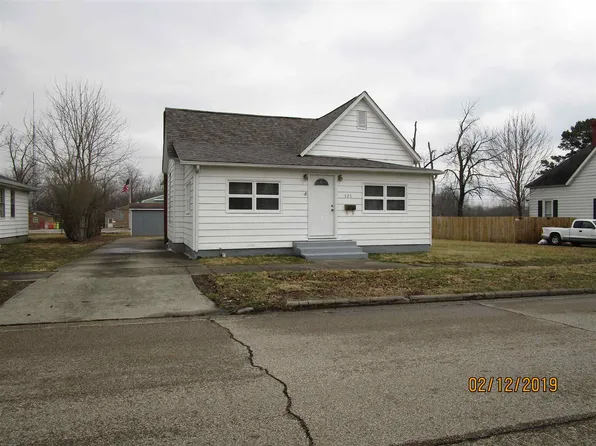 325 S State St, Sullivan, IN 47882