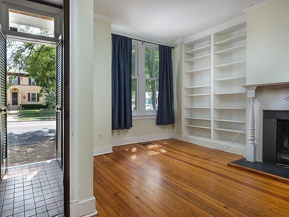5th image of 710 N Columbus St