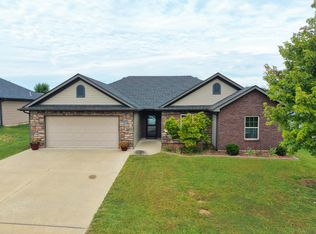 4003 Abbington Ter, Columbia, MO 65203