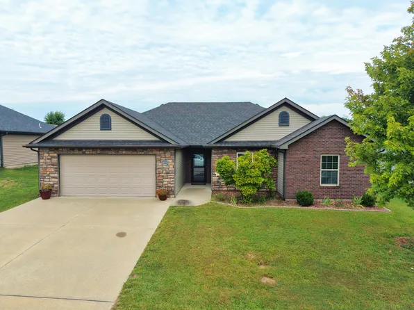 4003 Abbington Ter, Columbia, MO 65203