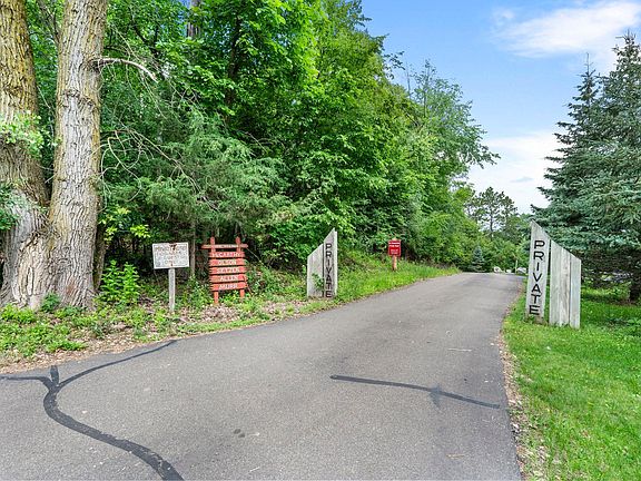 4th image of 2XX Cove Rd