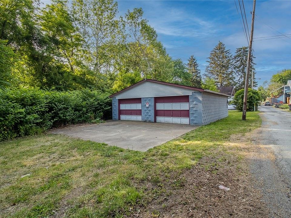 1st image of 612 25th St