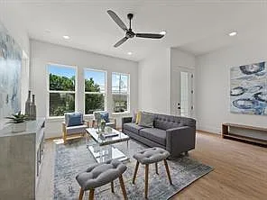 4808 Cochran St — Photo 2