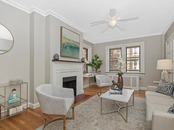 5 Arlington St APT 31, Cambridge, MA 02140