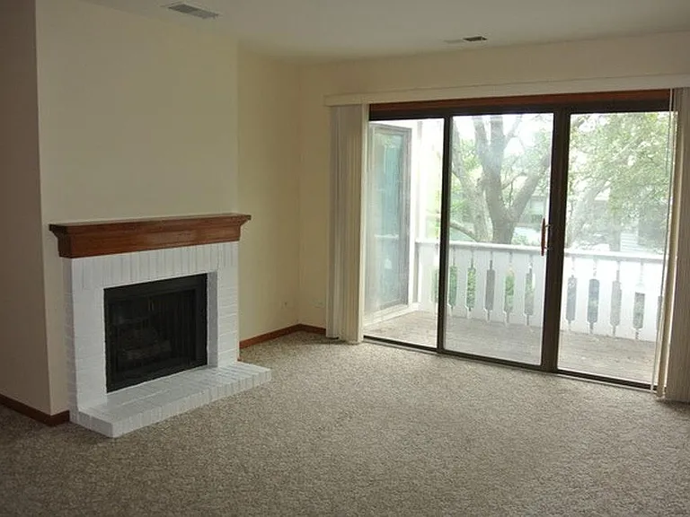 271 Middlebury Ct #D2 — Photo 8