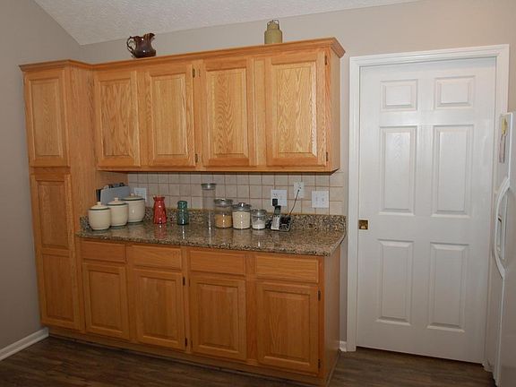 3rd image of 4595 Collingville Way #27-459