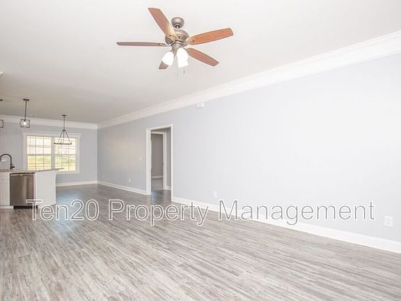 2nd image of 21 Vineyard Dr