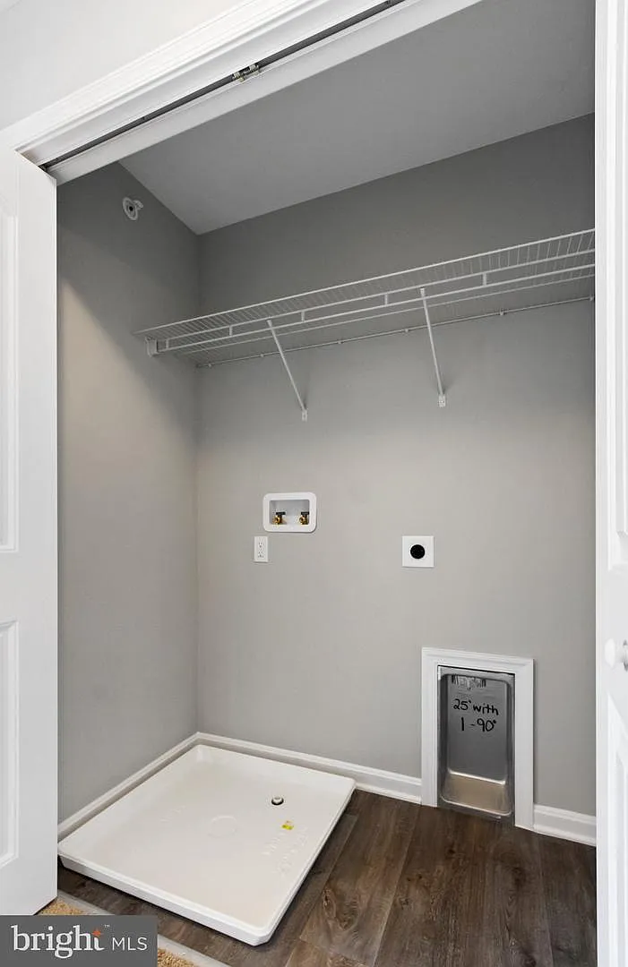 3 bed, 1900 sqft, $2,100 — Photo 3