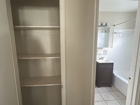4th image of 3319 Martin Luther King Jr Ave SE #101