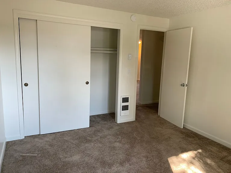 3331 NE 57th Ave — Photo 24