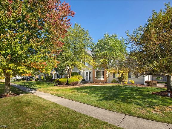 2nd image of 19848 Benwood Ct