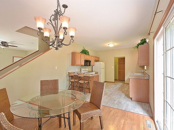 4th image of 2214 Stori Ln