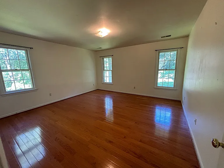 Bedroom 3 - front